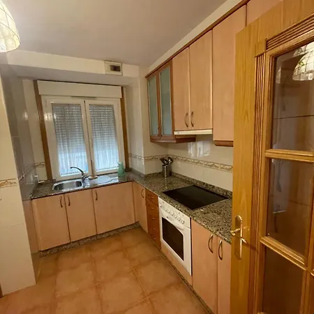 En A 200m De La Playa Apartment *